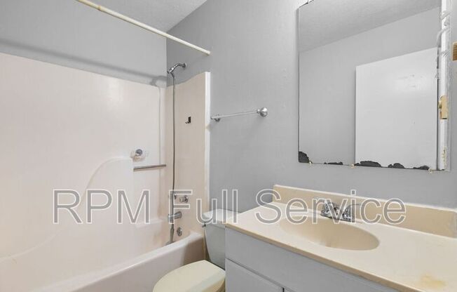 105 HUBERT DR