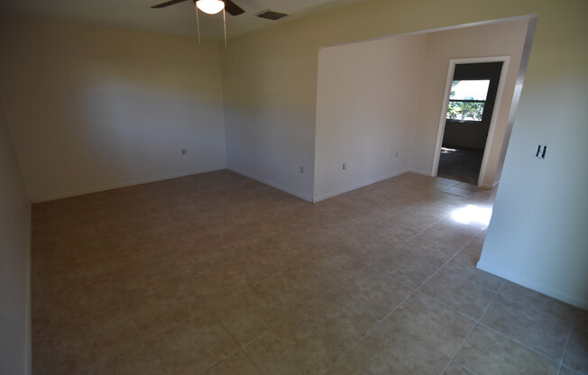 3/2 Single Family Home in Bel Air Hills AVAILABLE DECEMBER 13th!