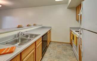 Welcome to Strawberry Lane Apartment Homes