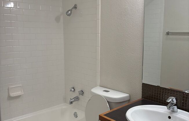 1 bed, 1 bath, 596 sqft, $1,299, Unit WIL-239