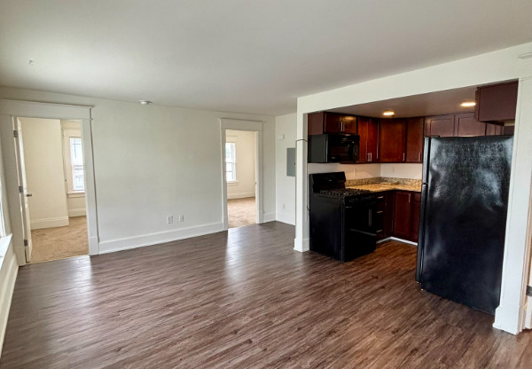 90 LAVERACK AVE