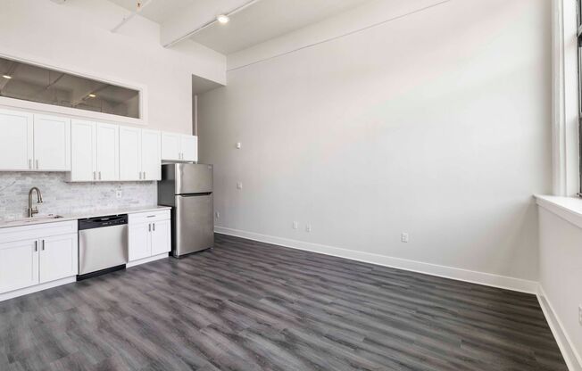 1 bed, 1 bath, 690 sqft, $1,275, Unit F303