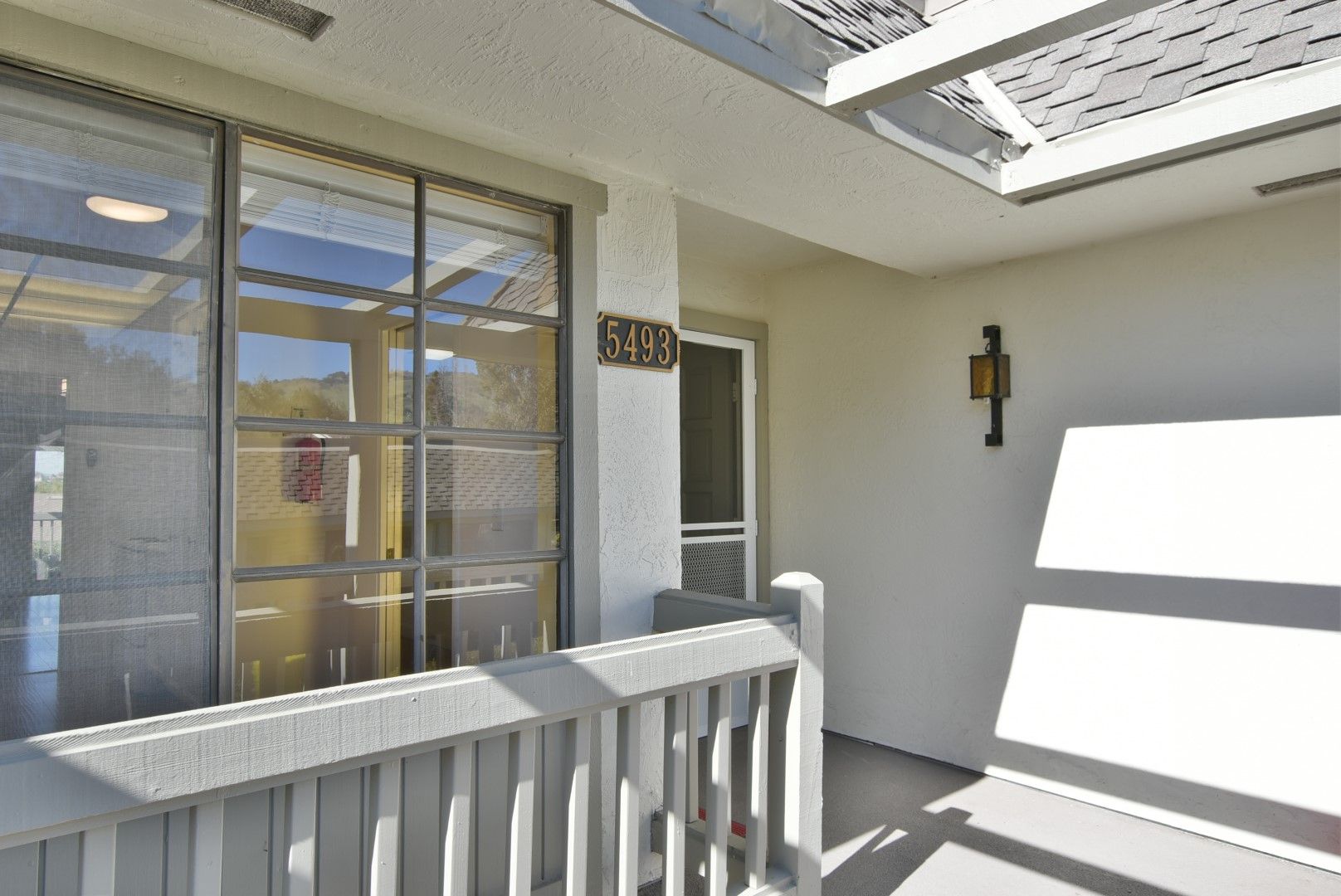 Sharp, Bright and Tranquil 2 Bedroom 2 Bath Condo in the Villages Community!