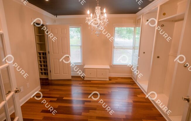 4 beds, 2.5 baths, $2,350