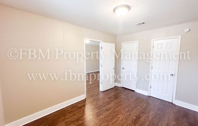 2 beds, 1.5 baths, 840 sqft, $1,025, Unit A