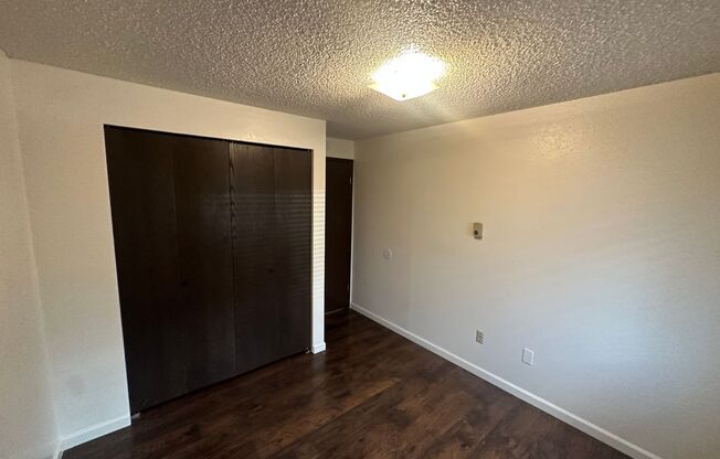 3 beds, 1.5 baths, 1,100 sqft, $1,900, Unit O19-C