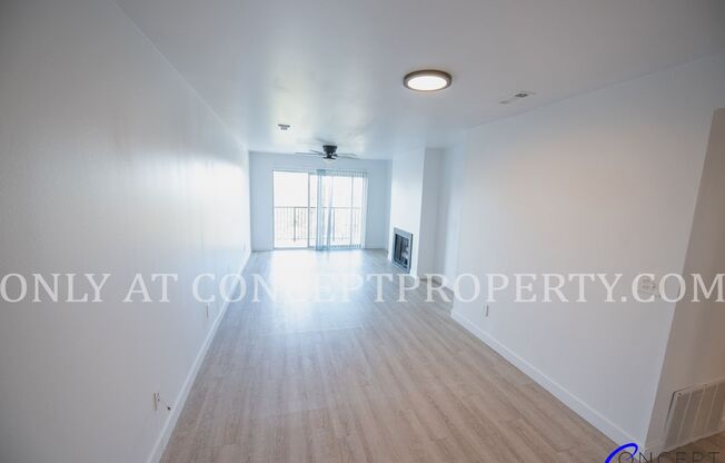 2 beds, 1 bath, 894 sqft, $1,699, Unit 22