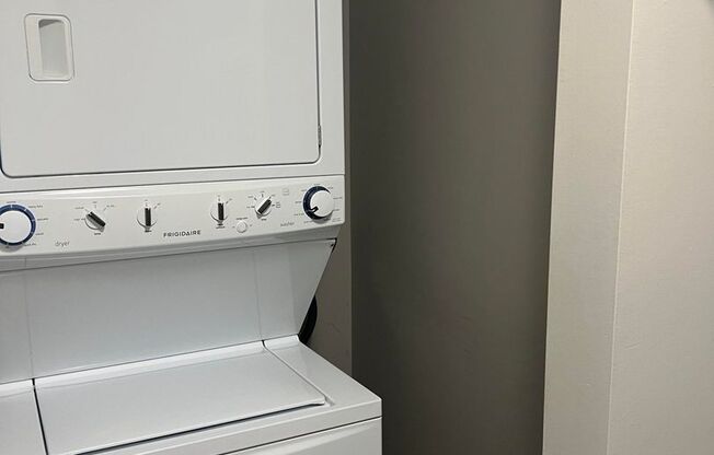 1 bed, 1 bath, 622 sqft, $1,110, Unit M-003