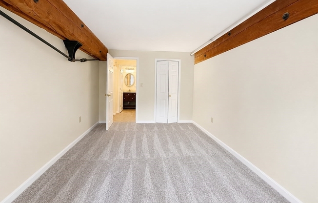 2 beds, 1.5 baths, 1,454 sqft, $2,300, Unit 204