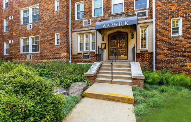 Spacious 1BR/1BA in Fabulous Cathedral Heights neighborhood!