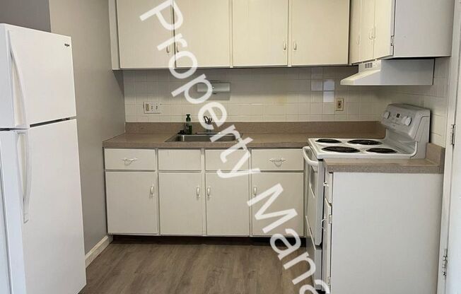 2 beds, 1.5 baths, 830 sqft, $1,275, Unit 9622 Muriel Ave