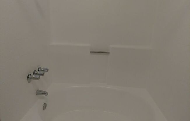 1 bed, 1 bath, 654 sqft, $2,192, Unit 107