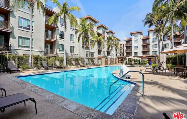 2 beds, 2 baths, 1,042 sqft, $3,100, Unit 115