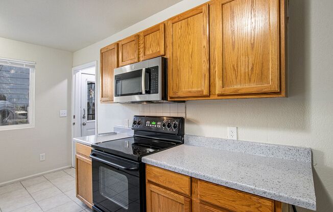 Updated Duplex 4 bed | 2 bath in Westwood!