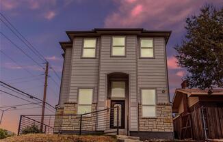 422 N MARLBOROUGH AVE