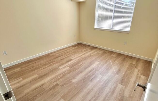 1 bed, 1 bath, 800 sqft, $1,600, Unit E205
