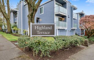 Maple Leaf Condo, 2 bedroom, 2 bath