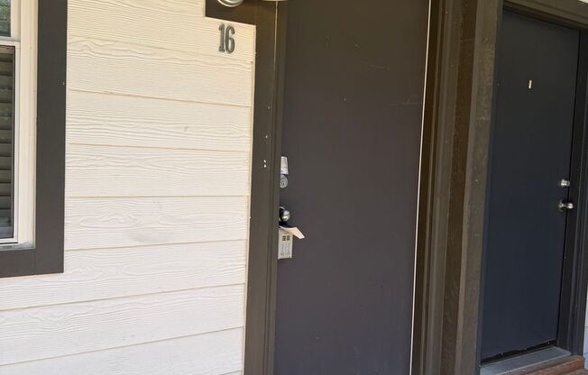 1 bed, 1 bath, 600 sqft, $995, Unit Apt. 16