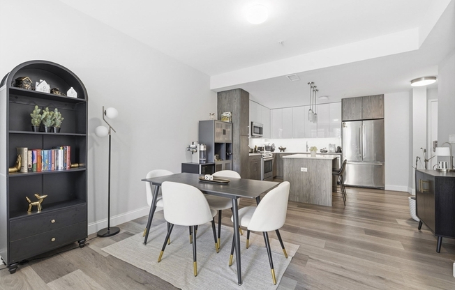 1 bed, 1.5 baths, 926 sqft, $3,975, Unit 309