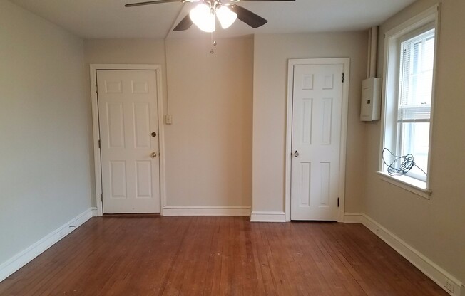 1 bed, 1 bath, $1,025, Unit Apt. #8