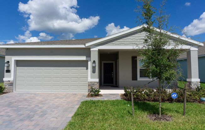 Cozy 1 Bedroom 1 Bathroom Now Available in Groveland!