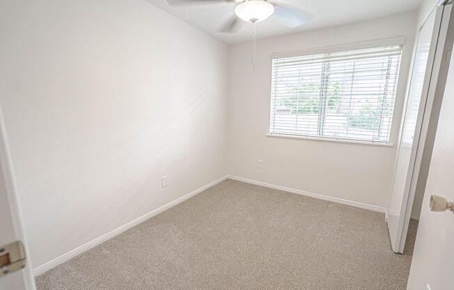 4 beds, 2 baths, $4,100