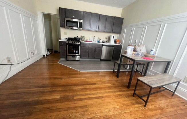 1124 Commonwealth Ave