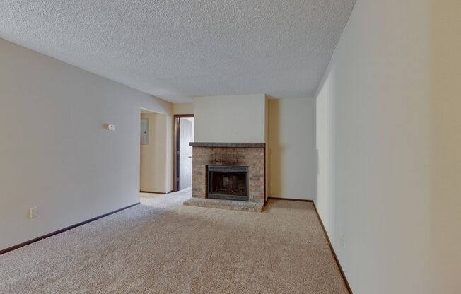 1 bed, 1 bath, 836 sqft, $850, Unit 104-9003