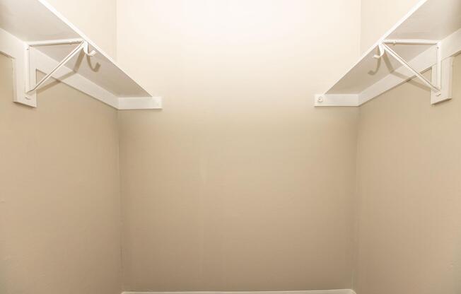 Greenview East - Apartments in Baton Rouge, LA