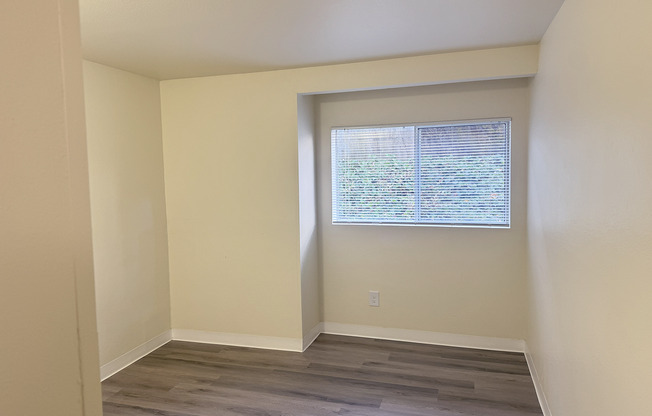 3 beds, 2 baths, 1,126 sqft, $2,450, Unit E101