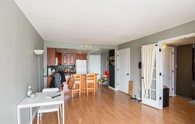 Bright Junior One Bedroom in CityView North Tower w/ Parking!