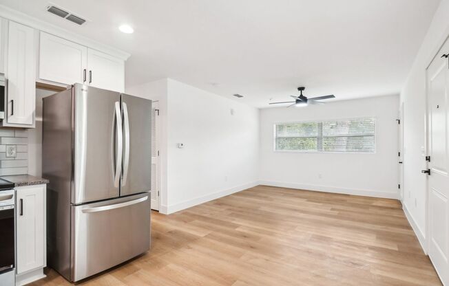 Welcome to San Marco Sq Apartments - CHECK OUT THIS 12mo LEASE - NOW OFFERING a 3 bedroom apartment in a vibrant, pet-friendly community located just 1.2 miles from the hip and historic San Marco Square restaurants, businesses and boutique shops.