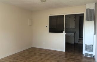 2 beds, 1 bath, 805 sqft, $1,000, Unit 304~Unit B