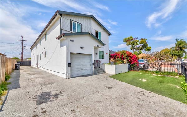 8711 MCKINLEY PL