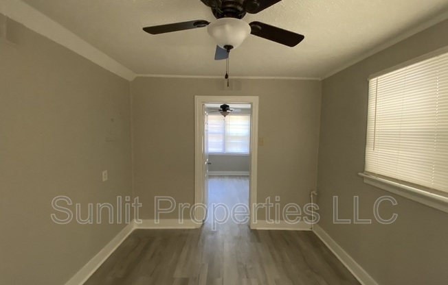 3 beds, 1 bath, 1,135 sqft, $1,400