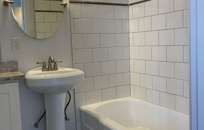 Studio, 1 bath, $1,035