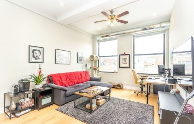 1038 N Ashland