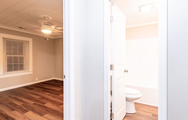 Price Improvement and Leasing Special! Recently Renovated 2 Bedroom 1.5 Bathroom Taylors Home!