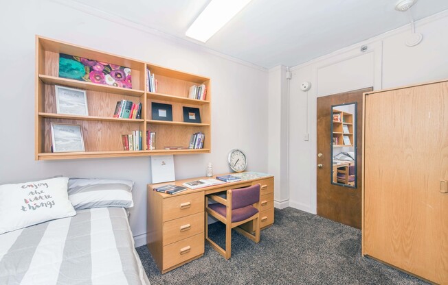 1 bed, , 250 sqft, $748, Unit 288