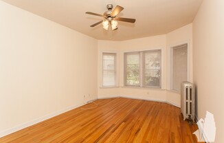 3928 N Pine Grove Ave, Chicago IL 1E