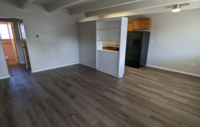 1 bed, 1 bath, 700 sqft, $1,400, Unit 303