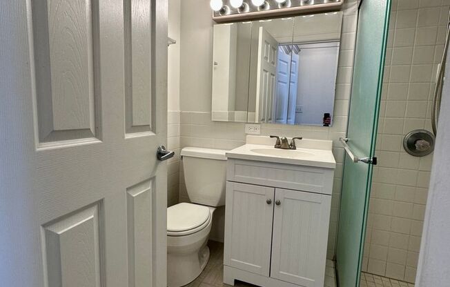 1 bed, 2 baths, 1,298 sqft, $2,450, Unit 0918