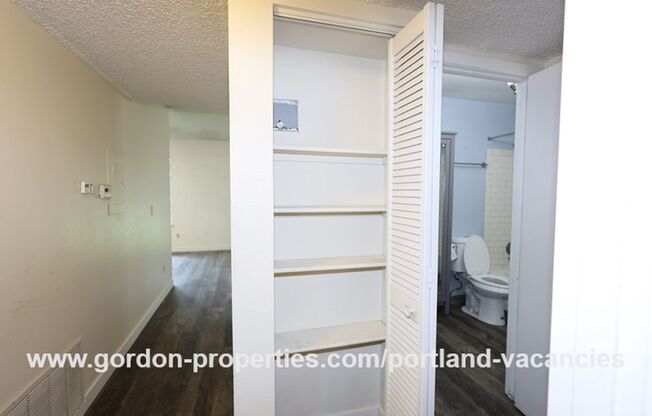 2 beds, 1 bath, $1,495