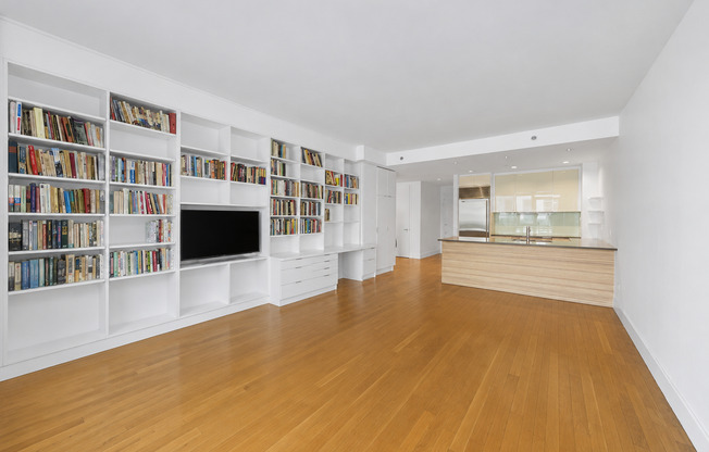 117 W 123 ST