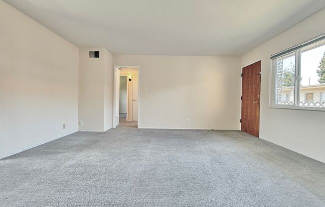 Bancroft Ave. 562