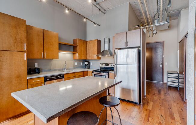 Studio, 1 bath, 616 sqft, $1,950, Unit 730-529