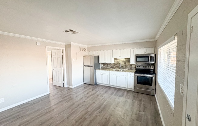 1110 E Highland Ave
