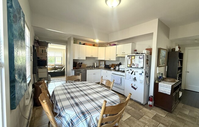 8 Lowden Avenue