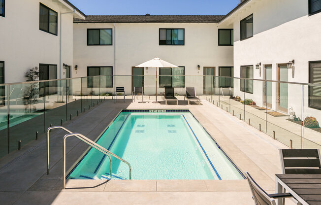 2 beds, 1.5 baths, 929 sqft, $2,775, Unit South Bay Apt TIC (Investors NP LLC/South Bay LLC)-00-20