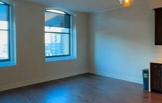 106 W 14 ST